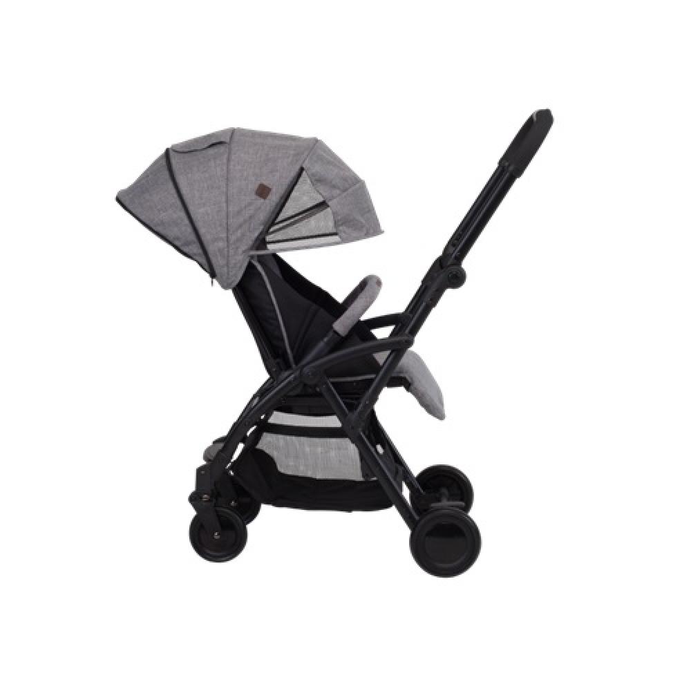 One touch - stage 3 angle and extend to coanopy zipper style Wings α W48cm x L84cm x H102cm