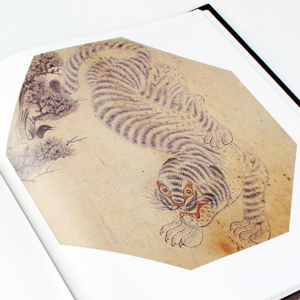 Valley of Minhwa series - 01 Korean folk art Book museum exhibition catalogue hard cover books