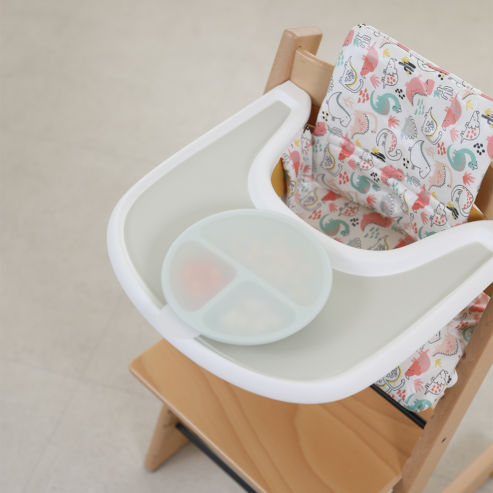 Silicone suction plates with lid